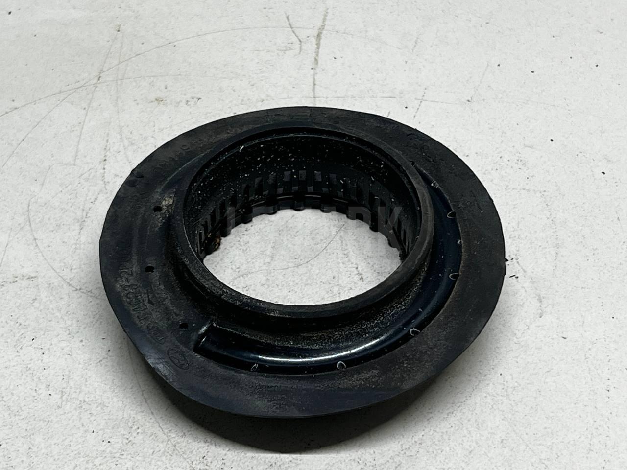 Подшипник опоры переднего амортизатора 546123W000 Hyundai-Kia