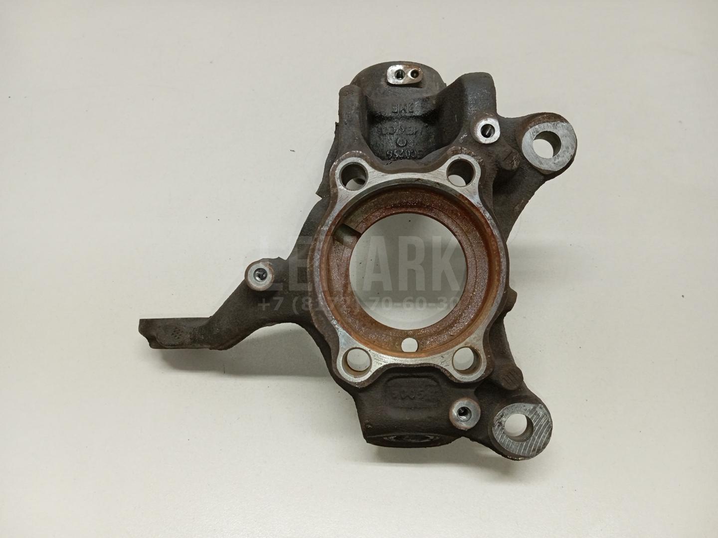 Кулак поворотный передний правый 5C0407256 VAG