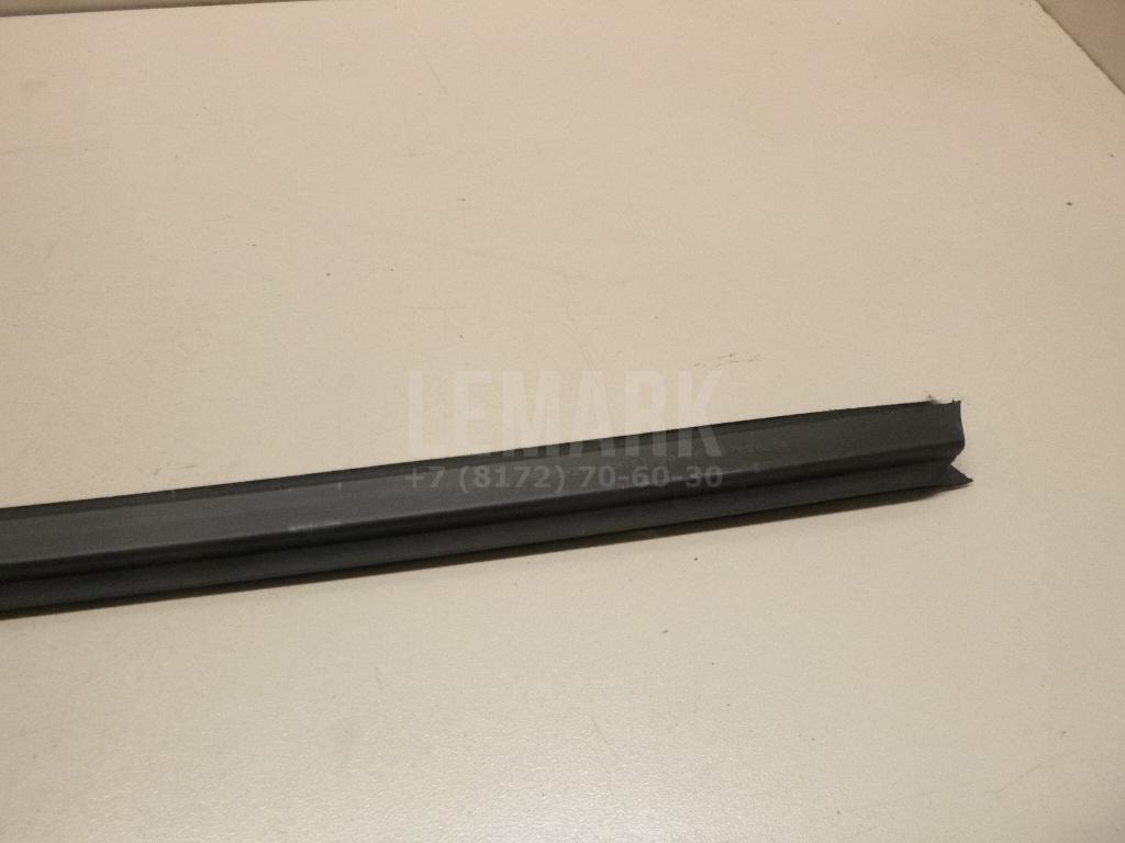 Накладка стекла переднего правого для  BMW 5-serie E60/E61 2003-2009