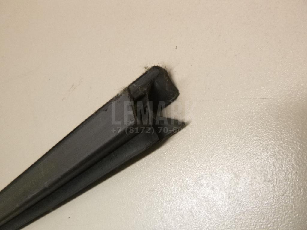 Накладка стекла переднего правого для  BMW 5-serie E60/E61 2003-2009