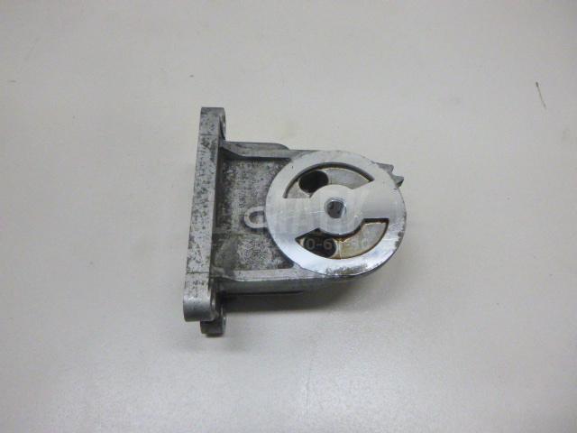 Кронштейн масляного фильтра LR030369 Land Rover