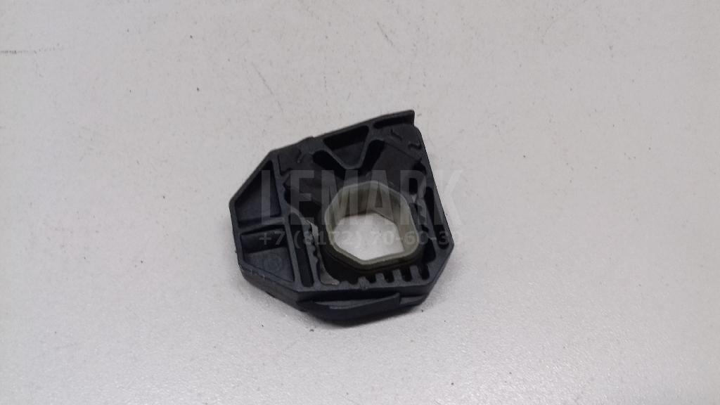 Кронштейн радиатора для  BMW 4-serie F32/F33/F82 2012-2020