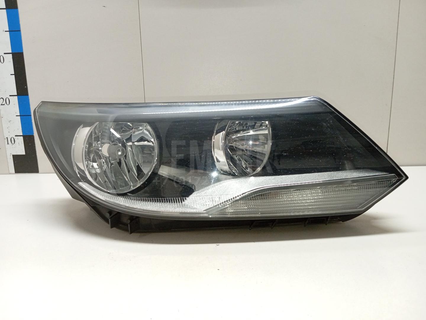 Фара правая 5N2941006C VAG