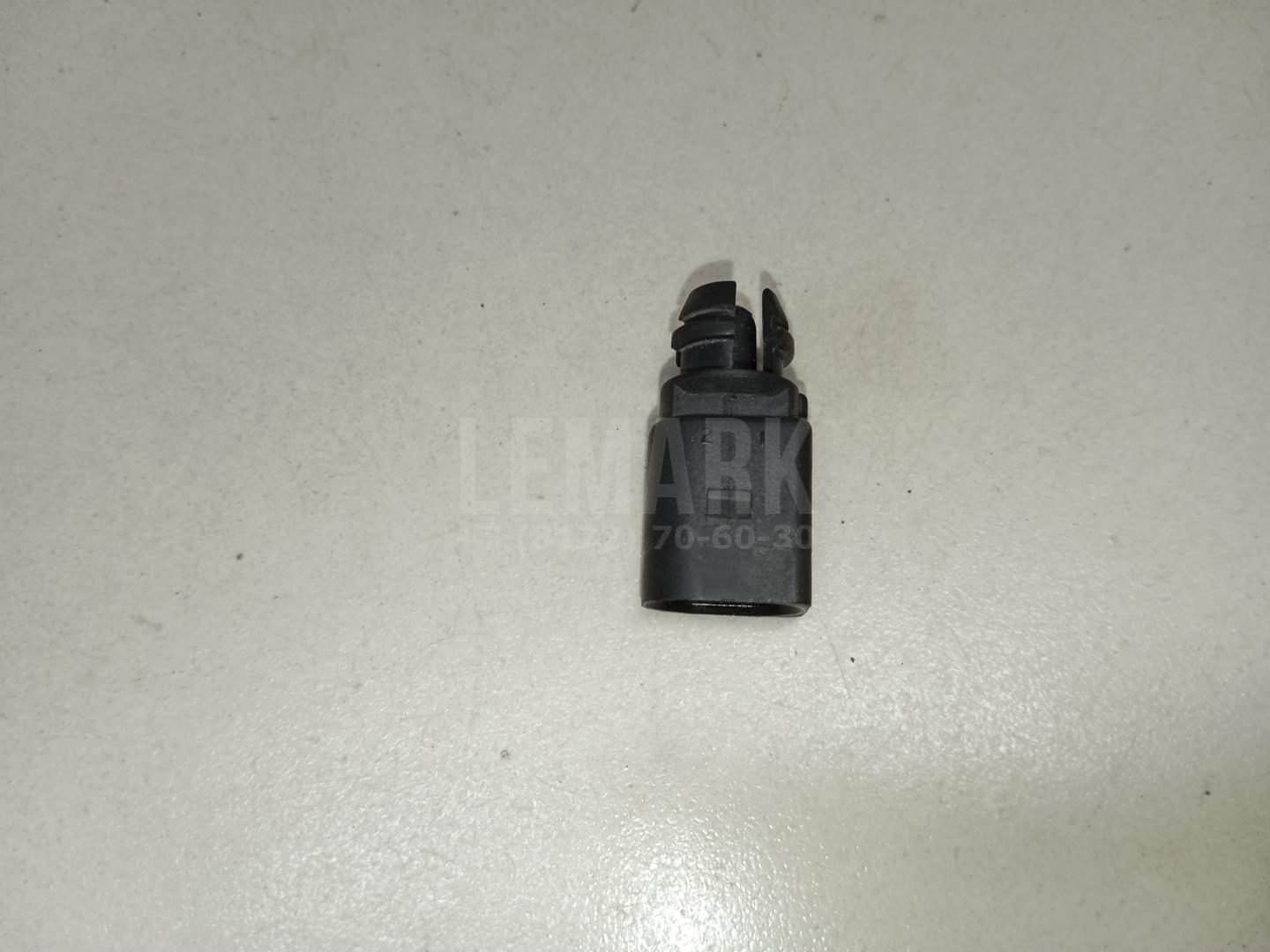 Датчик температуры воздуха 8Z0820535 VAG