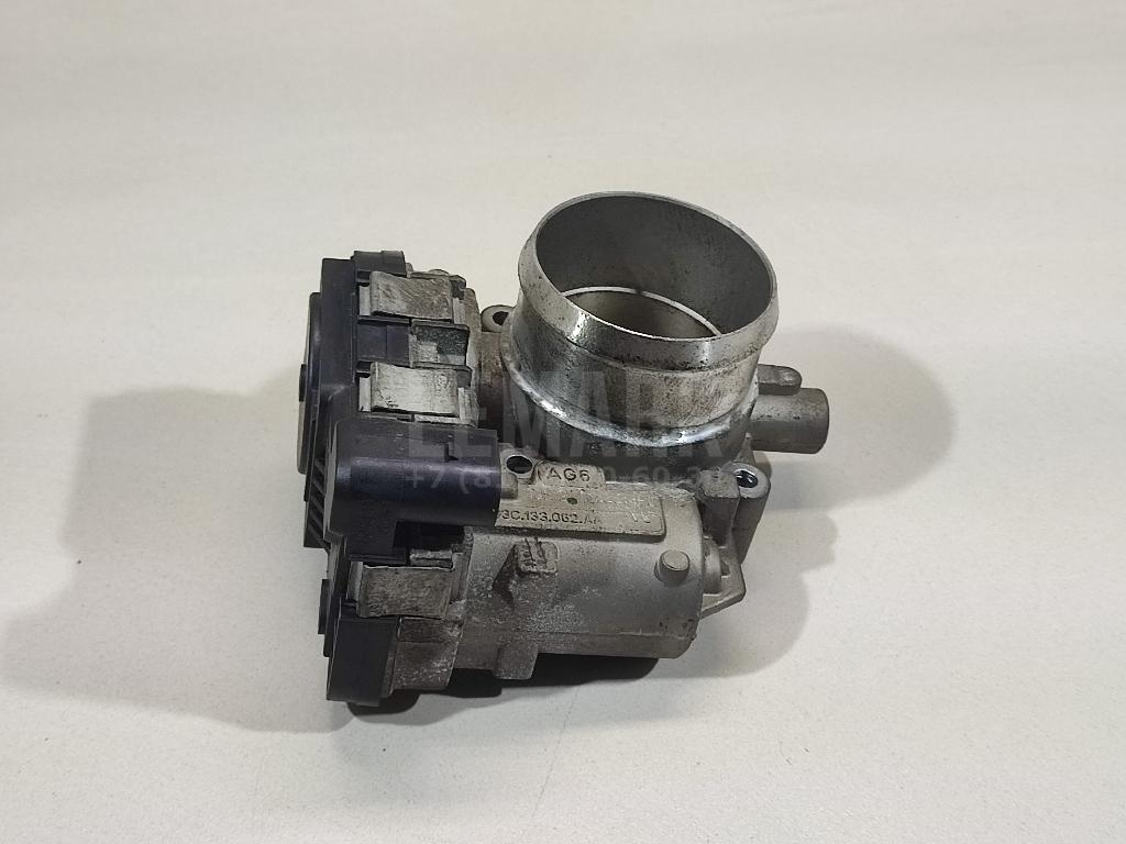 Заслонка дроссельная электрическая 03C133062AA VAG