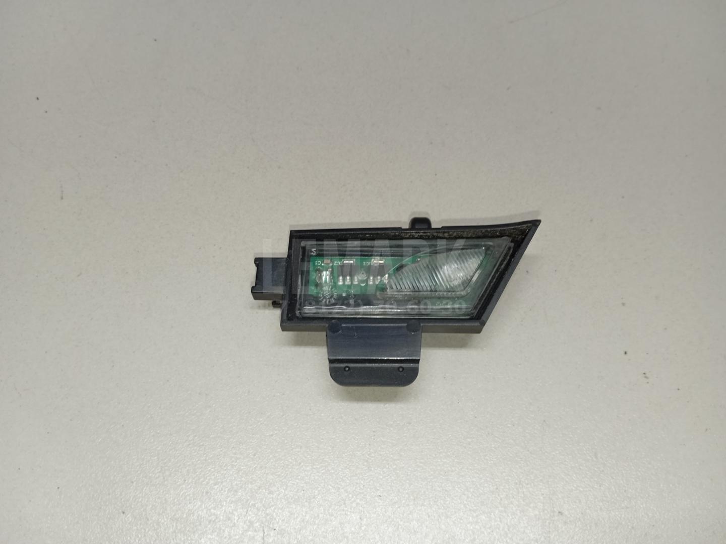 Фонарь подсветки двери 5G0945292 VAG