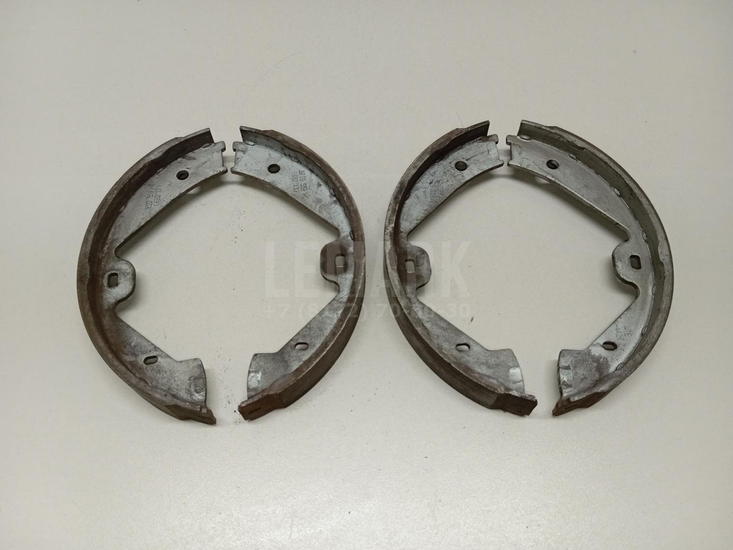 Колодки ручного тормоза к-кт 7P0698525 VAG