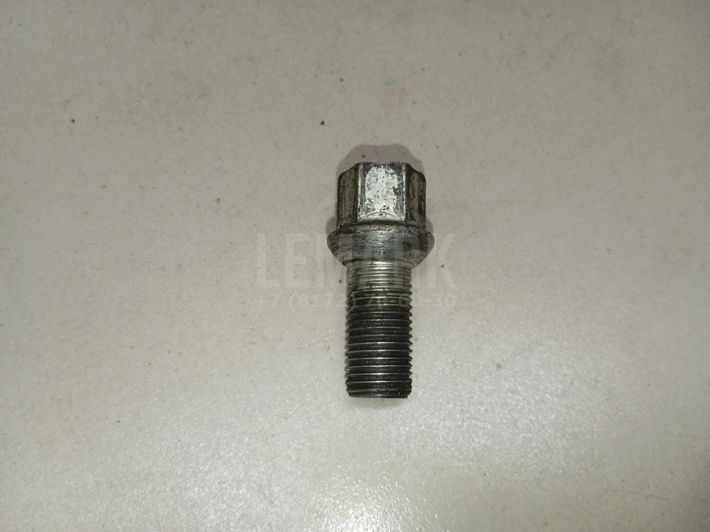 Болт колесный WHT001812 VAG