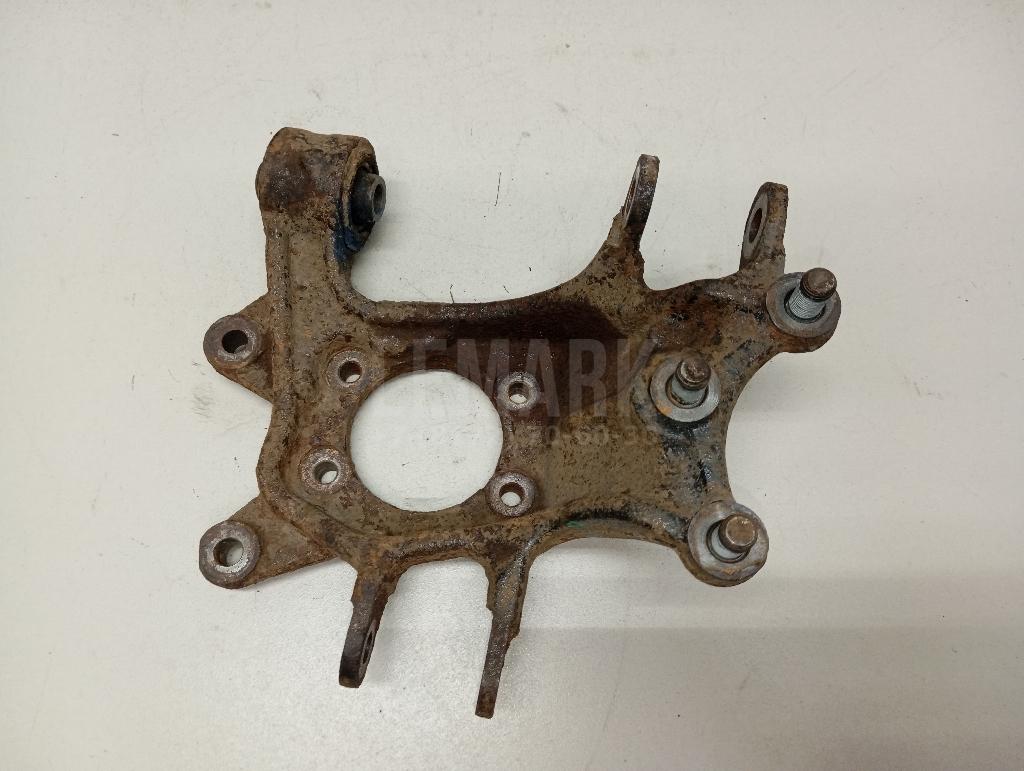 Кулак поворотный задний правый 52720D7000 Hyundai-Kia