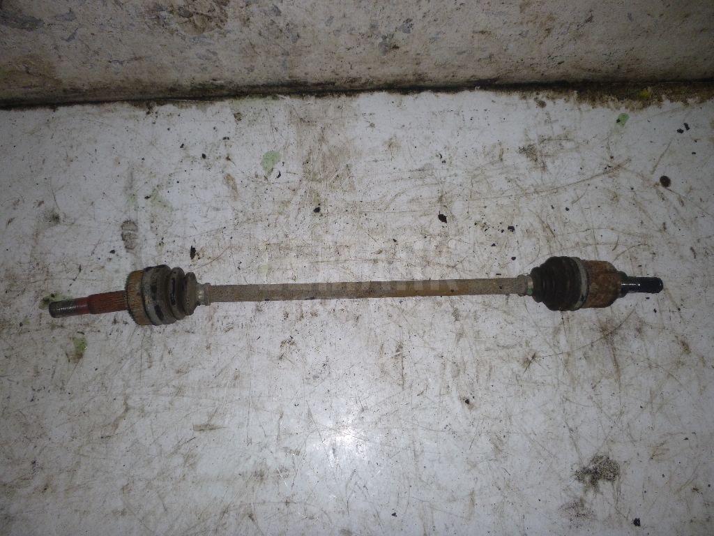 Полуось задняя 39600JD60A Nissan