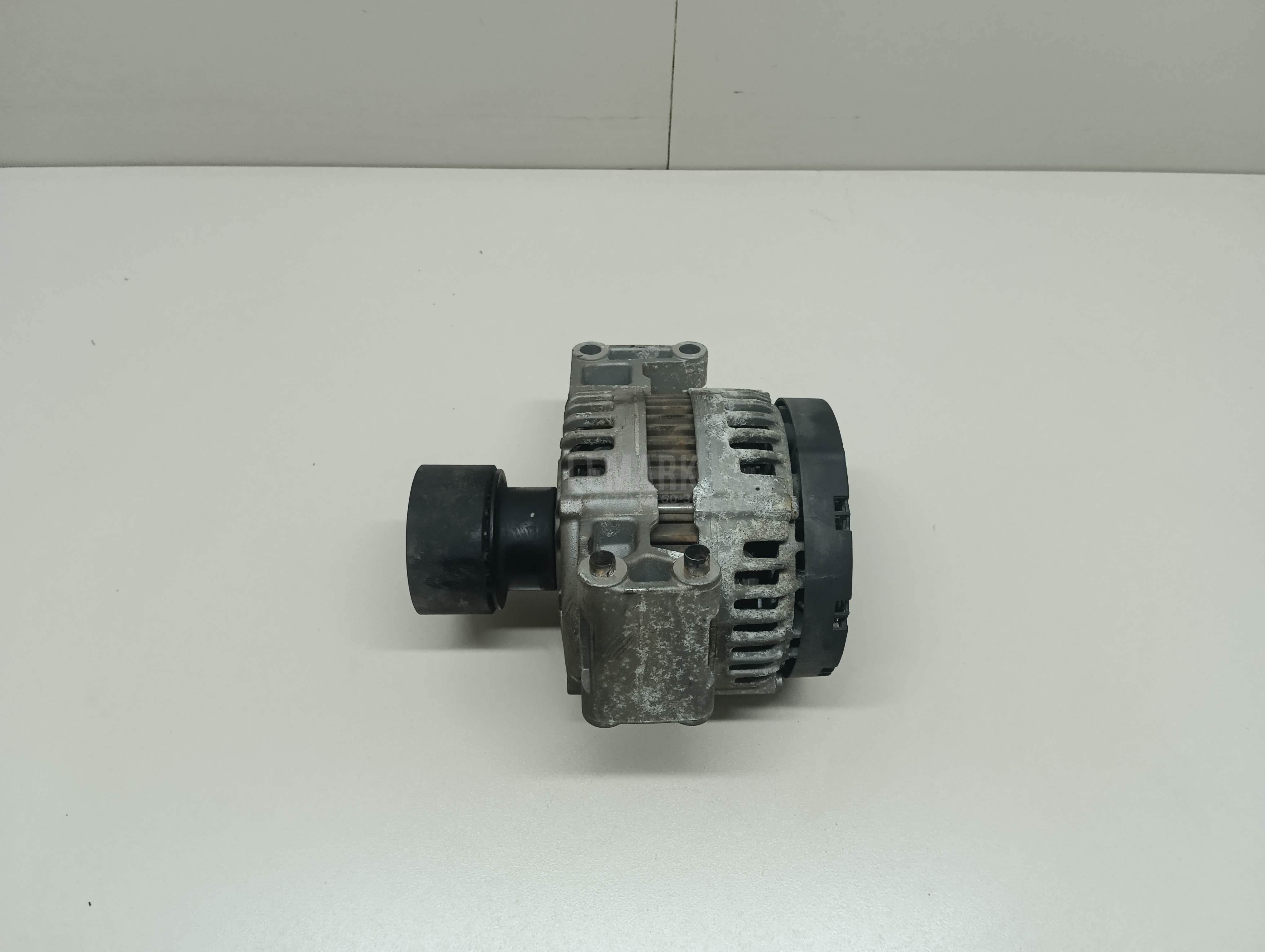Генератор LR002426 Land Rover