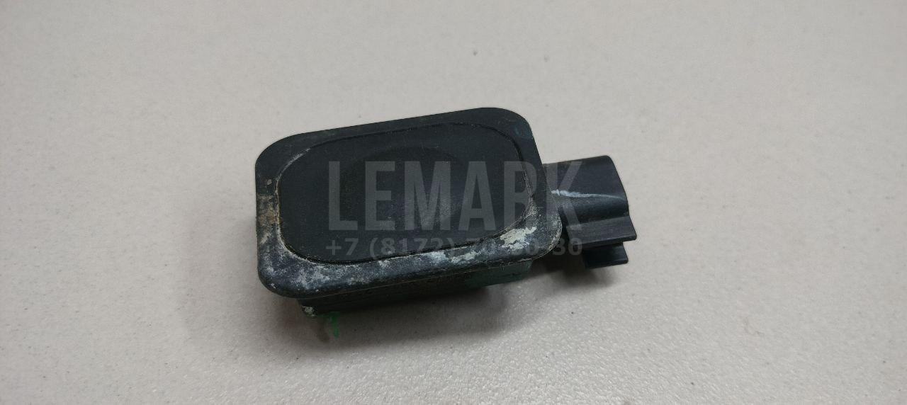 Кнопка открывания багажника LR029038 Land Rover