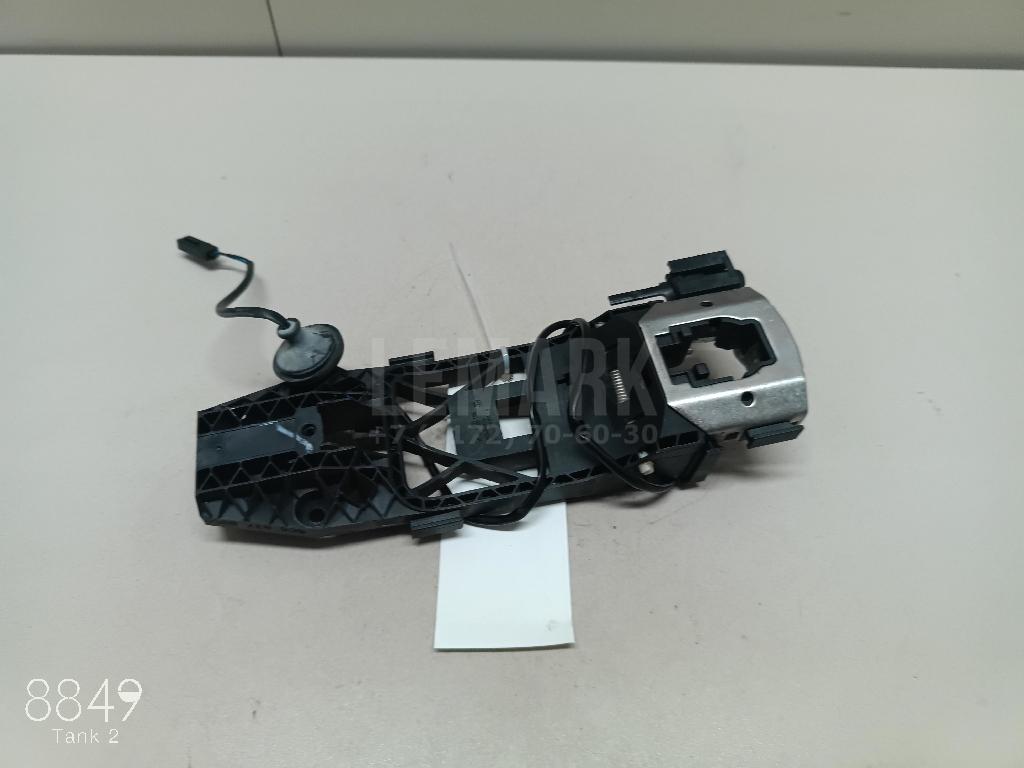 Кронштейн ручки 5N0837885H VAG
