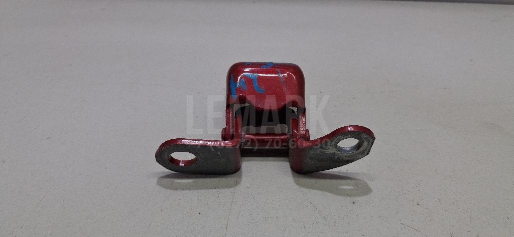 Петля двери задней левой нижняя 6878052031 Toyota