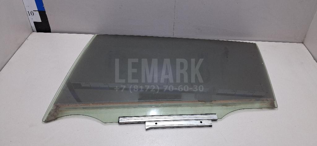 Стекло двери задней левой 6811442140 Toyota