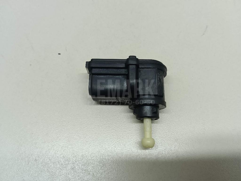 Моторчик корректора фары LR001551 Land Rover