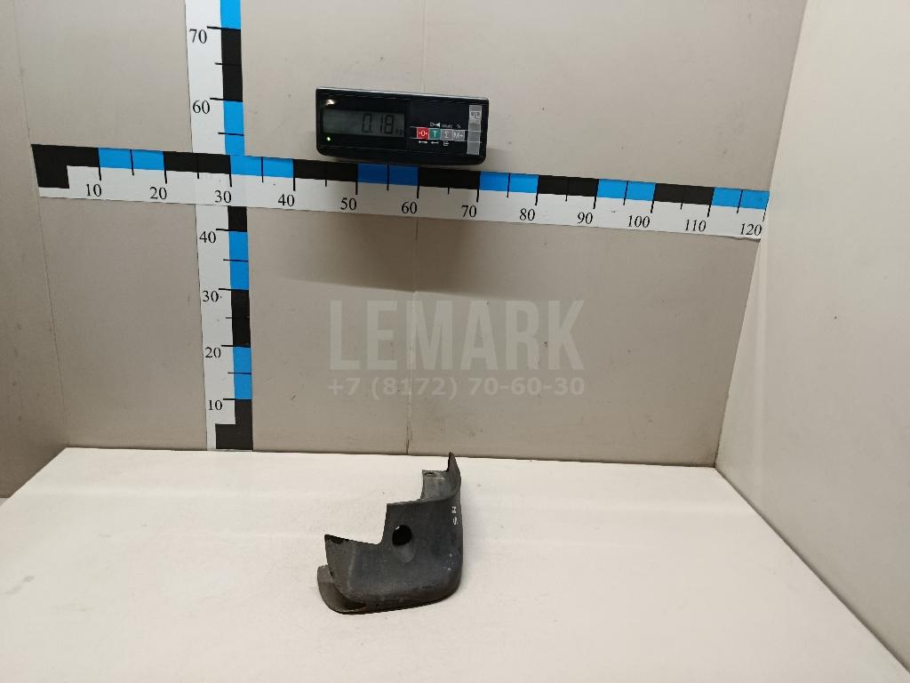 Брызговик передний правый 63850JD01A Nissan