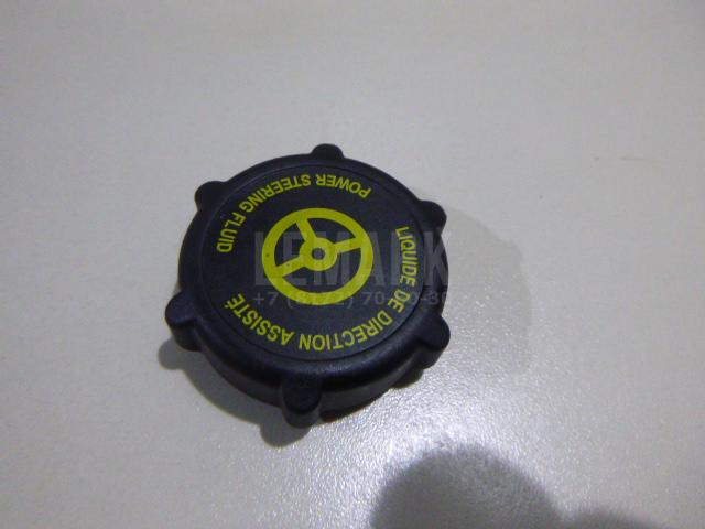 Крышка бачка гидроусилителя LR000758 Land Rover