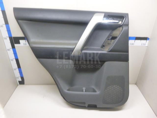 Обшивка двери задней левой 6764060870C1 Toyota