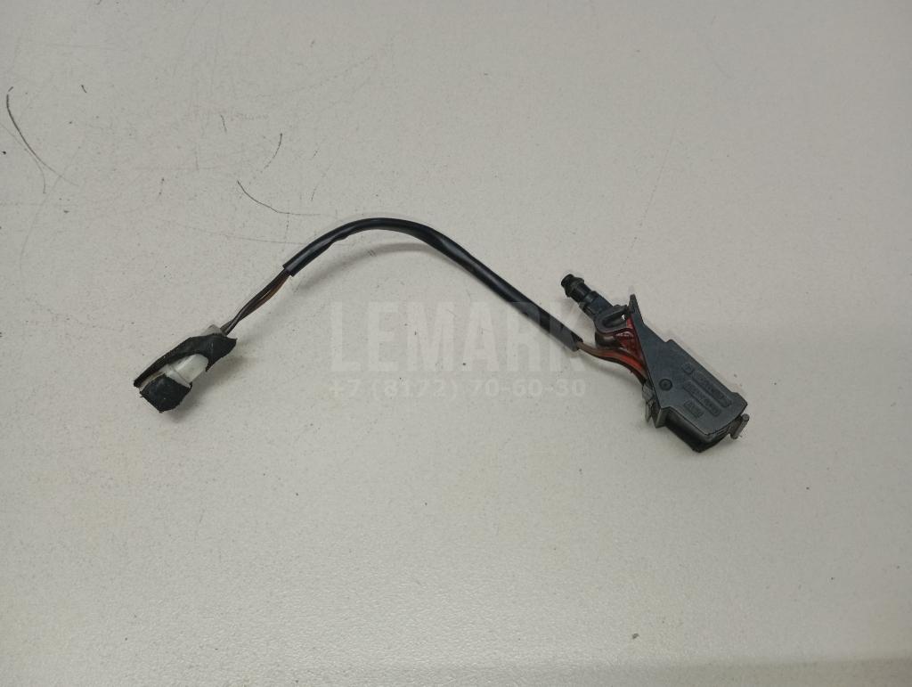 Форсунка омывателя лобового стекла 6E0955986B VAG