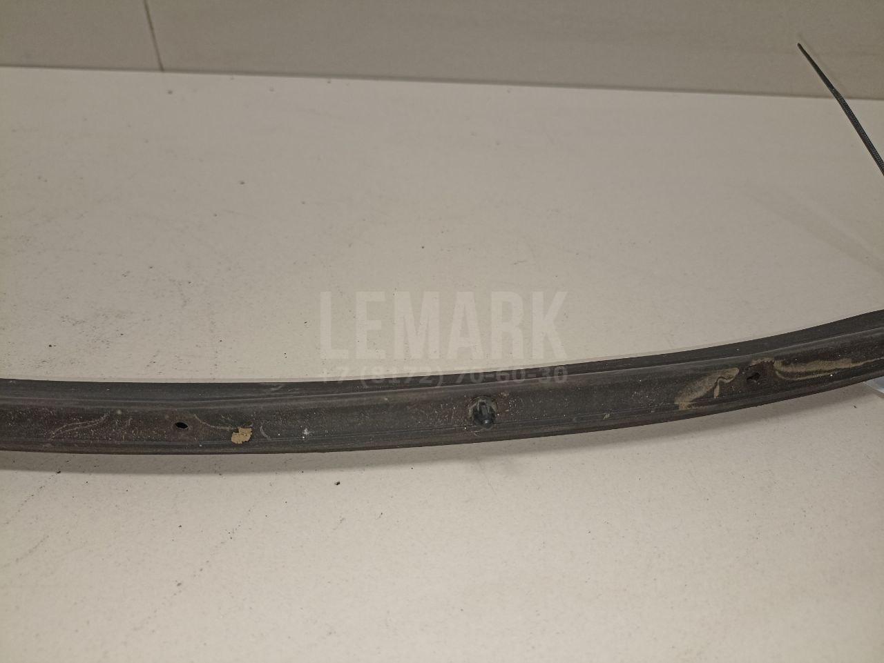 Уплотнитель (наружный) для  BMW 7-serie E65/E66 2001-2008