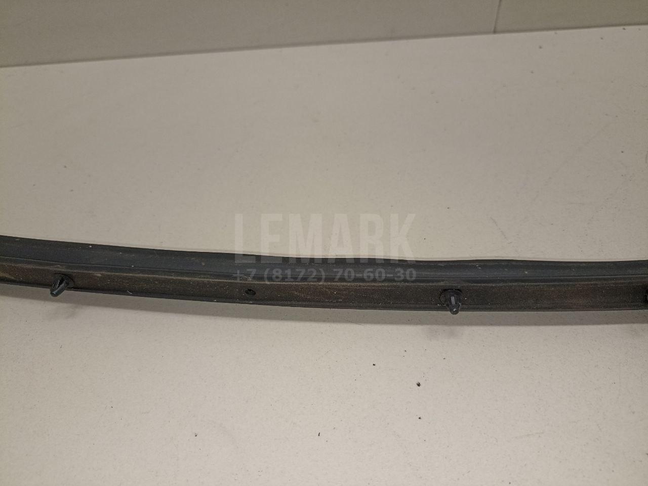 Уплотнитель (наружный) для  BMW 7-serie E65/E66 2001-2008