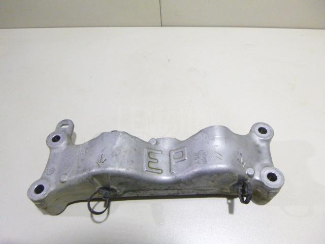 Кронштейн двигателя правый для  BMW 4-serie F32/F33/F82 2012-2020