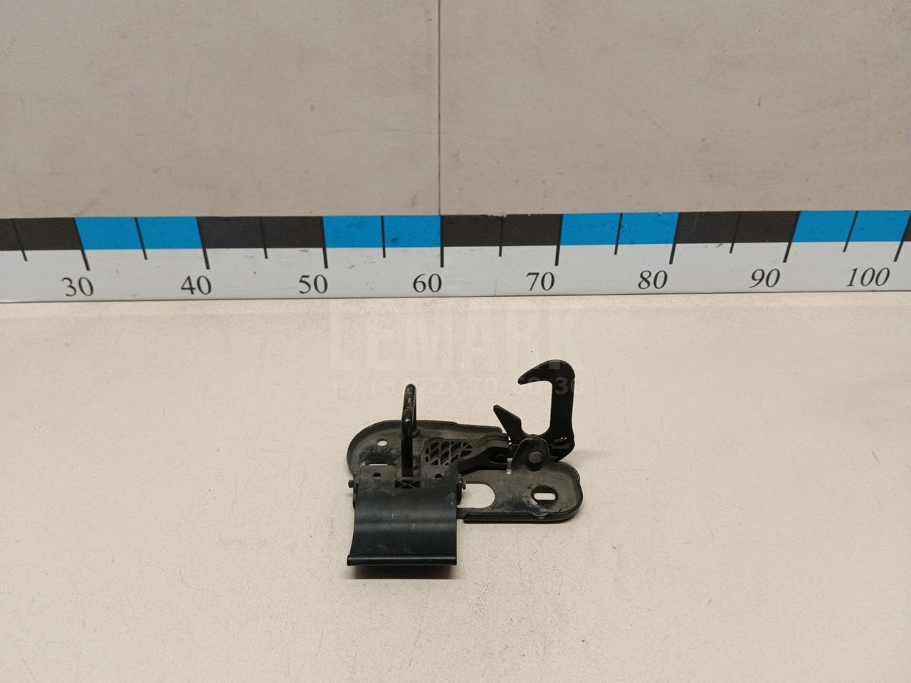 Крючок капота 3C8823480A VAG