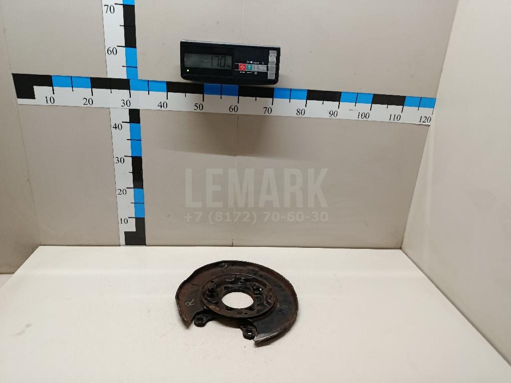 Щит опорный задний правый 44020CY01A Nissan