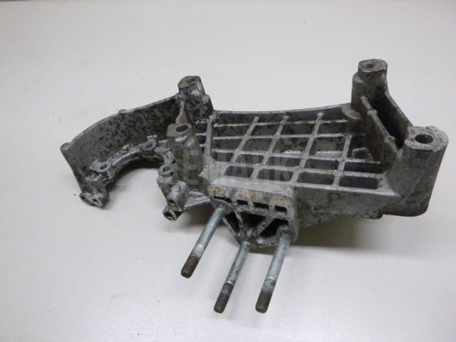 Кронштейн двигателя для  Ford C-MAX 2003-2010