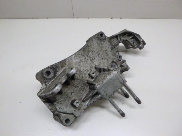 Кронштейн двигателя для  Ford C-MAX 2003-2010