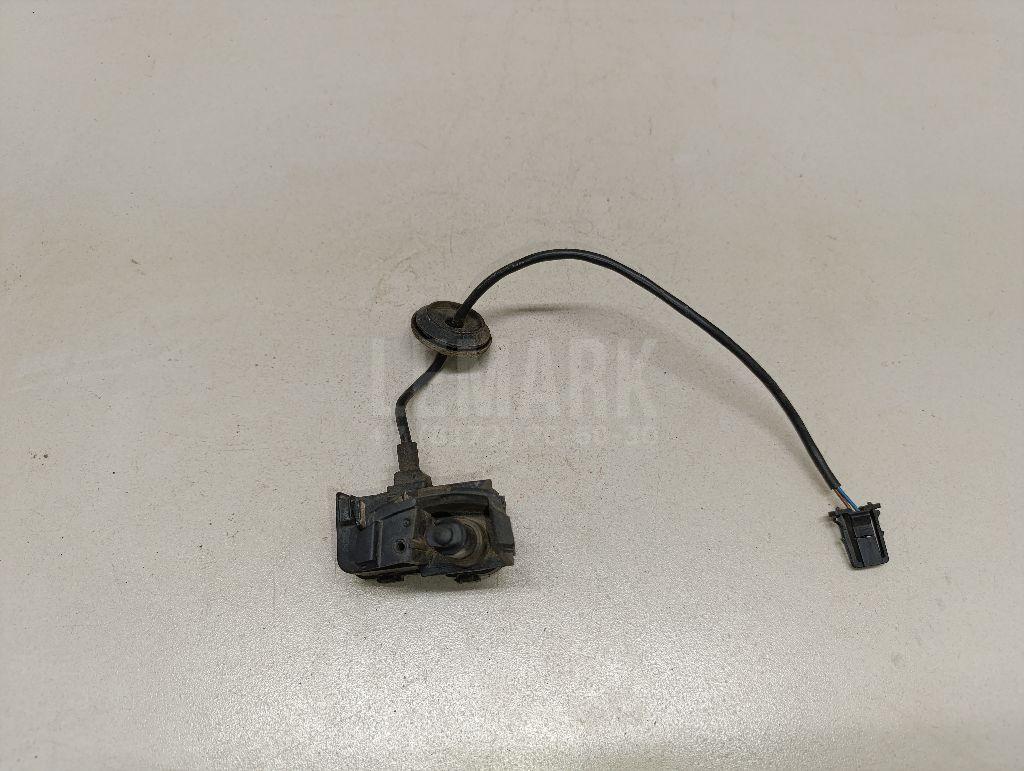 Активатор замка крышки бензобака 5C6810773B VAG