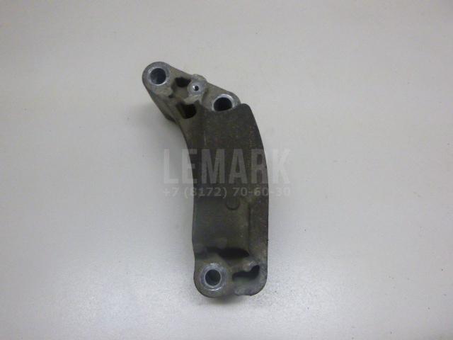 Кронштейн опоры двигателя 11232JD00A Nissan