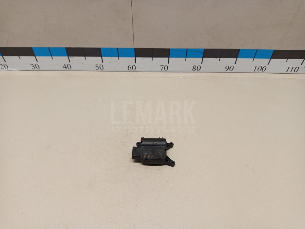 Моторчик заслонки отопителя 3C0907511Q VAG