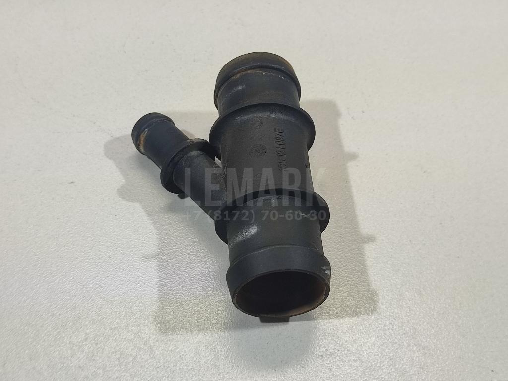 Тройник системы охлаждения 1C0121087E VAG