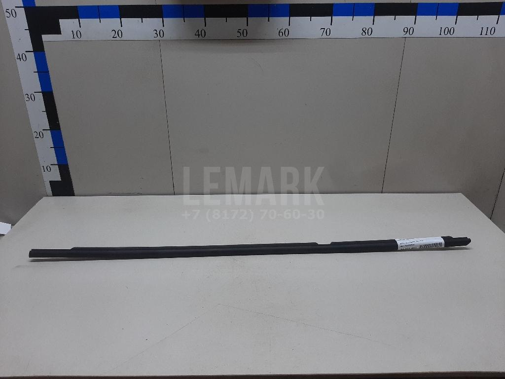 Накладка стекла заднего левого для  BMW X1 F48 2014-2022