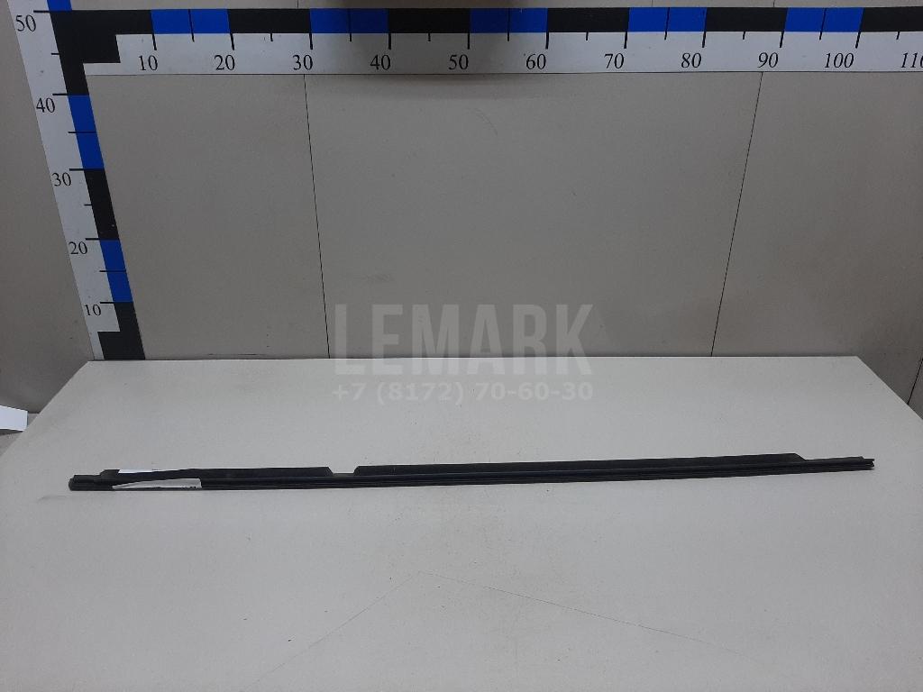 Накладка стекла заднего левого для  BMW X1 F48 2014-2022