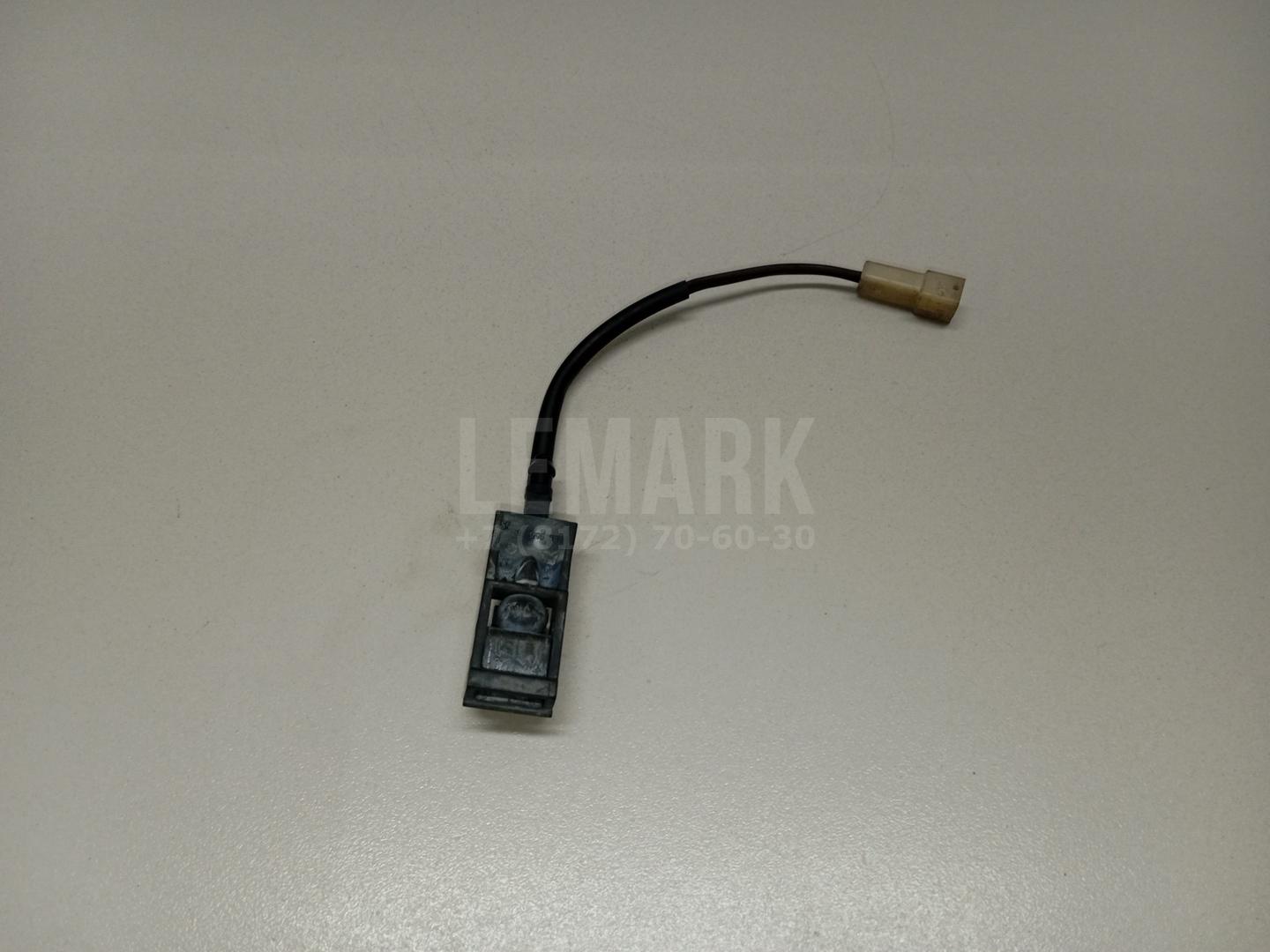 Форсунка омывателя лобового стекла 6E0955986B VAG