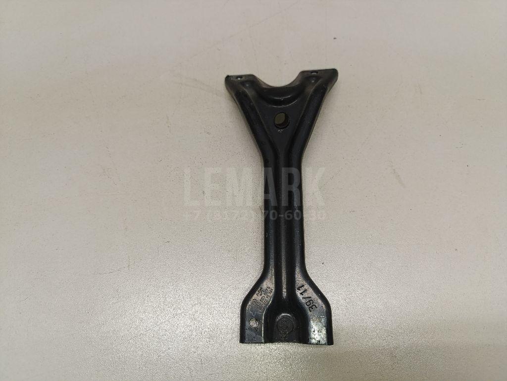 Кронштейн передней панели 1T0805567A VAG