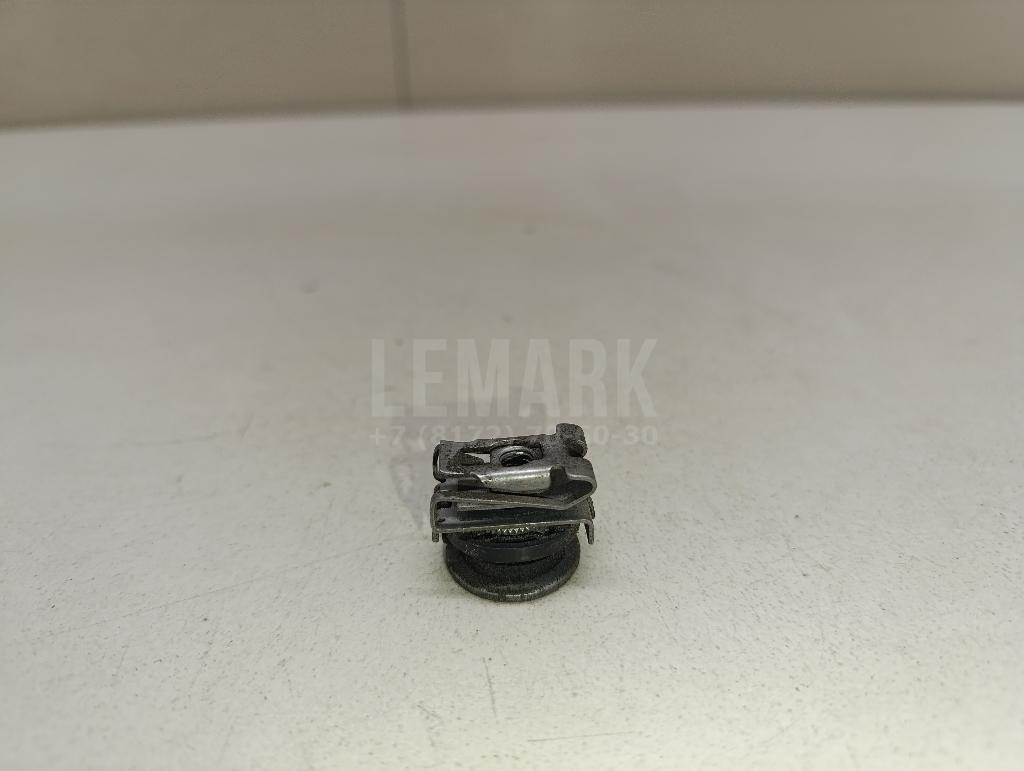 Крепеж фары 1T0941111 VAG