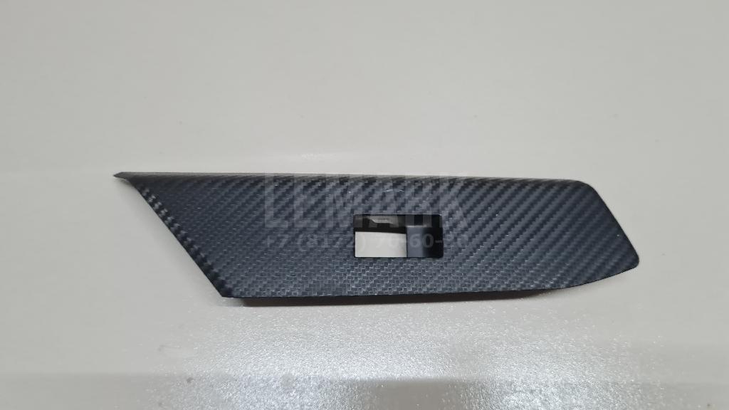 Накладка блока управления стеклоподъемниками 7423142180C0 Toyota