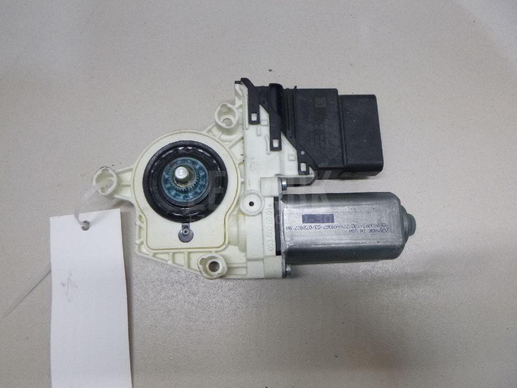 Моторчик стеклоподъемника 1K0959704PVW3 VAG