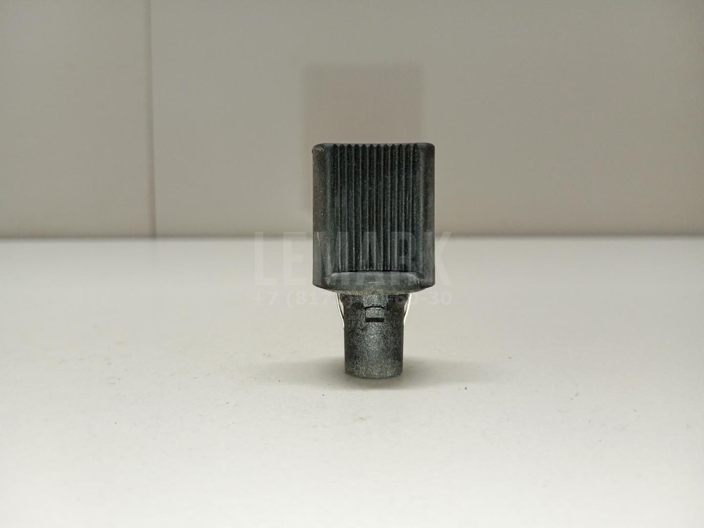 Патрон лампы 7M3953124A VAG