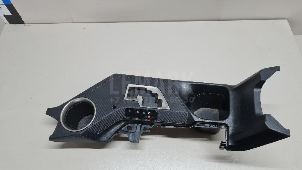 Накладка декоративная 5880442100C0 Toyota