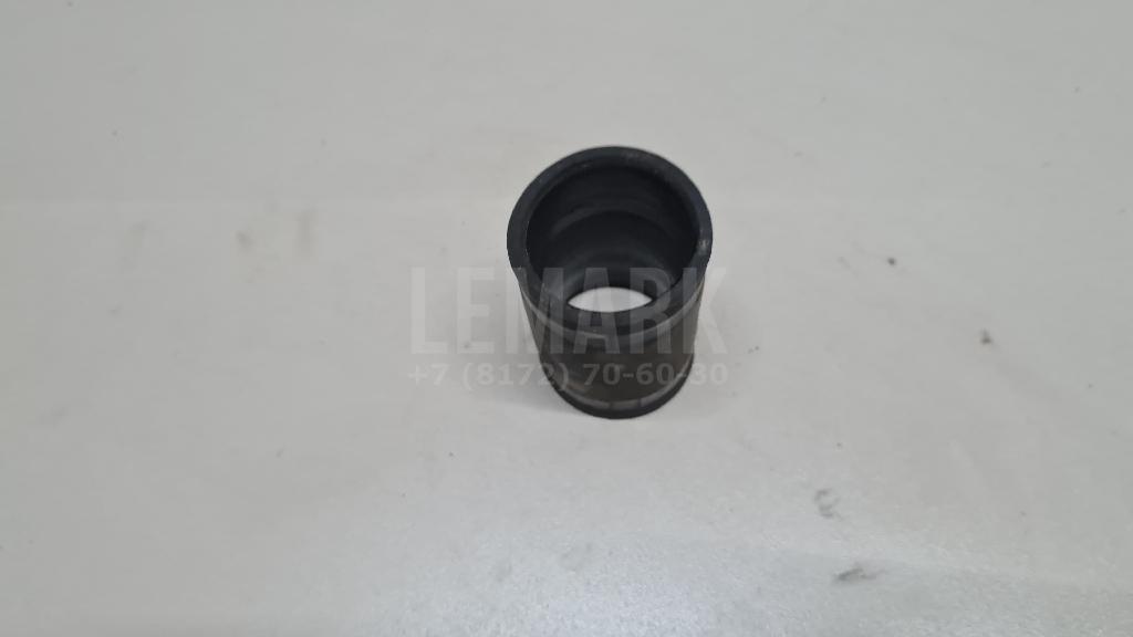 Патрубок интеркулера 1734126101 Toyota