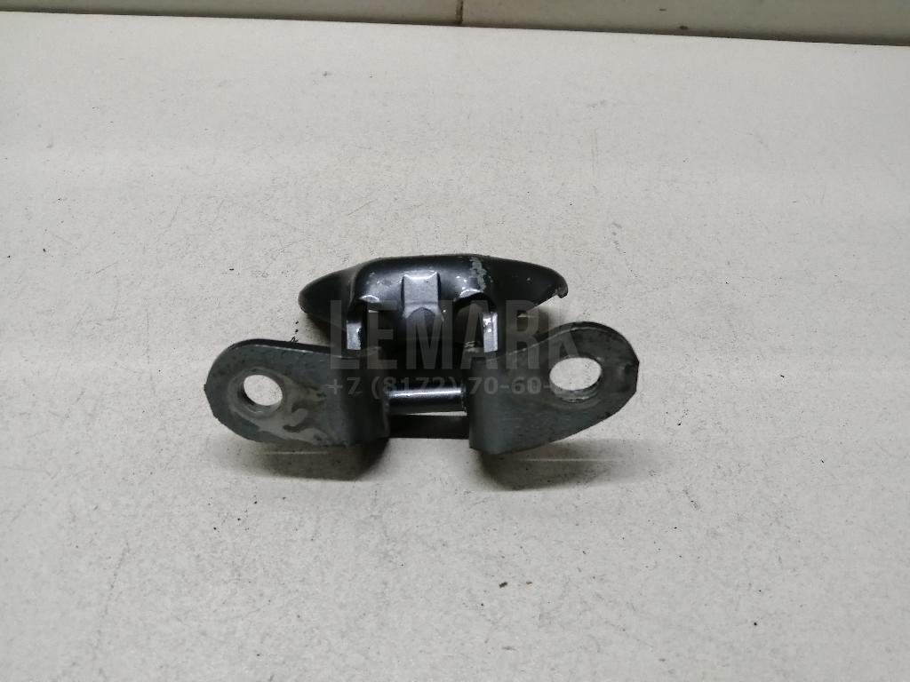 Петля двери передней правой нижняя 6873012120 Toyota
