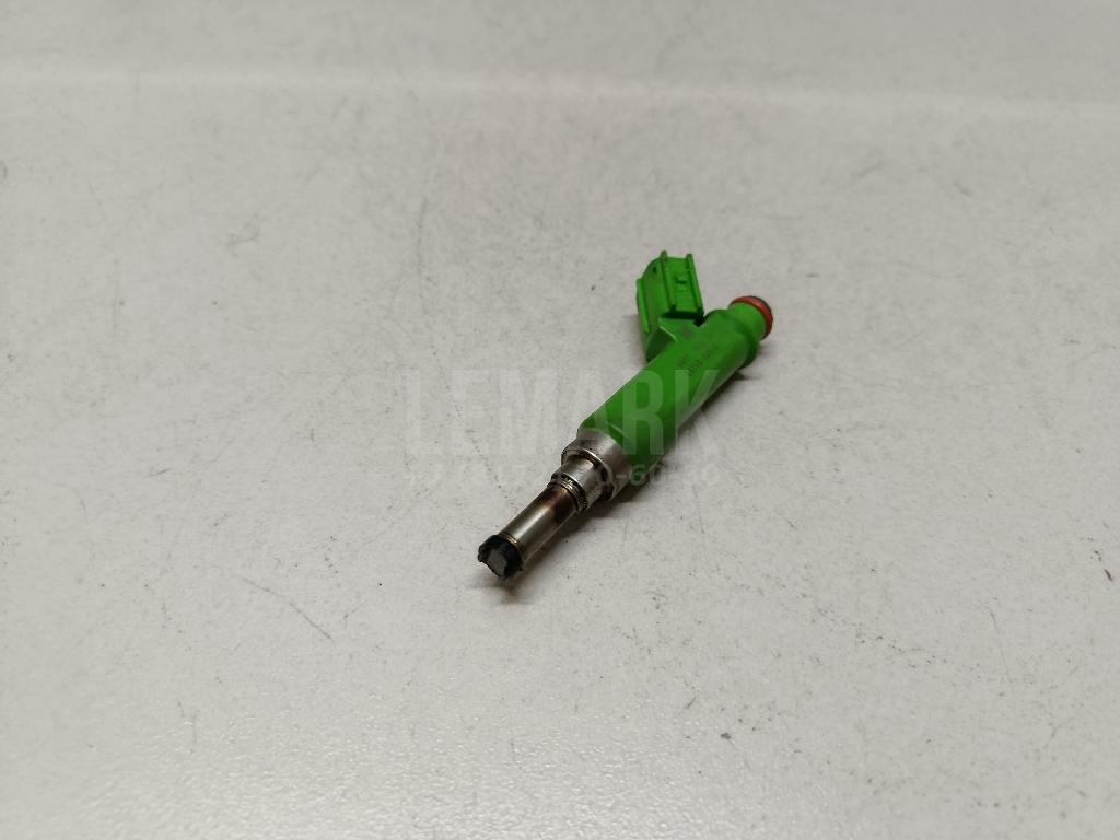 Форсунка инжекторная электрическая 2320939175 Toyota