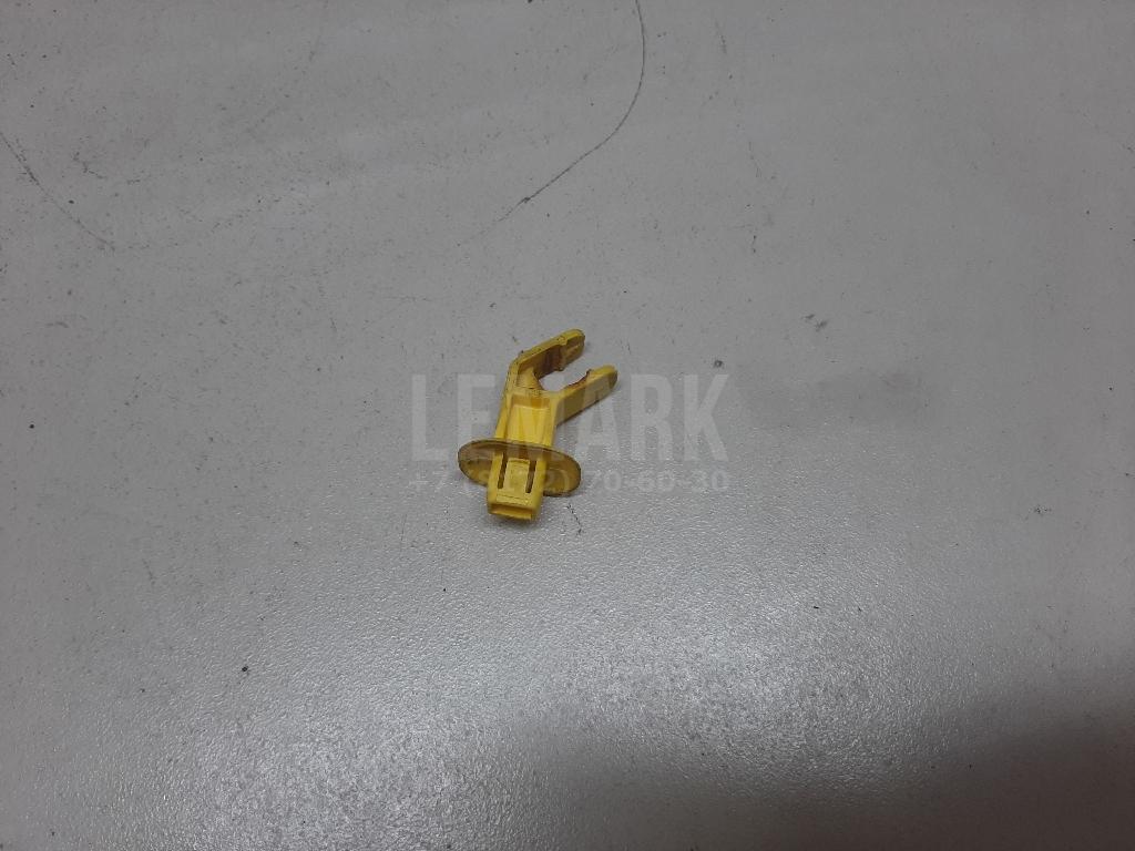 Защелка держателя капота 1729997 Ford