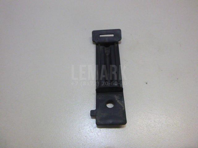 Кронштейн заднего бампера 86633F1000 Hyundai-Kia