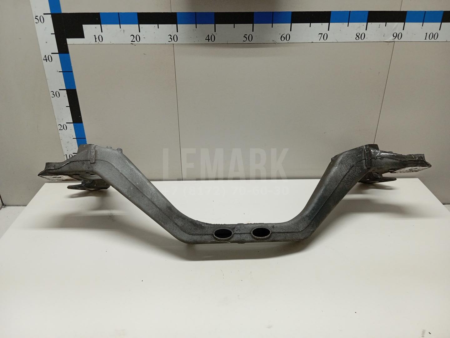 Балка передняя поперечная 7P0199207 VAG